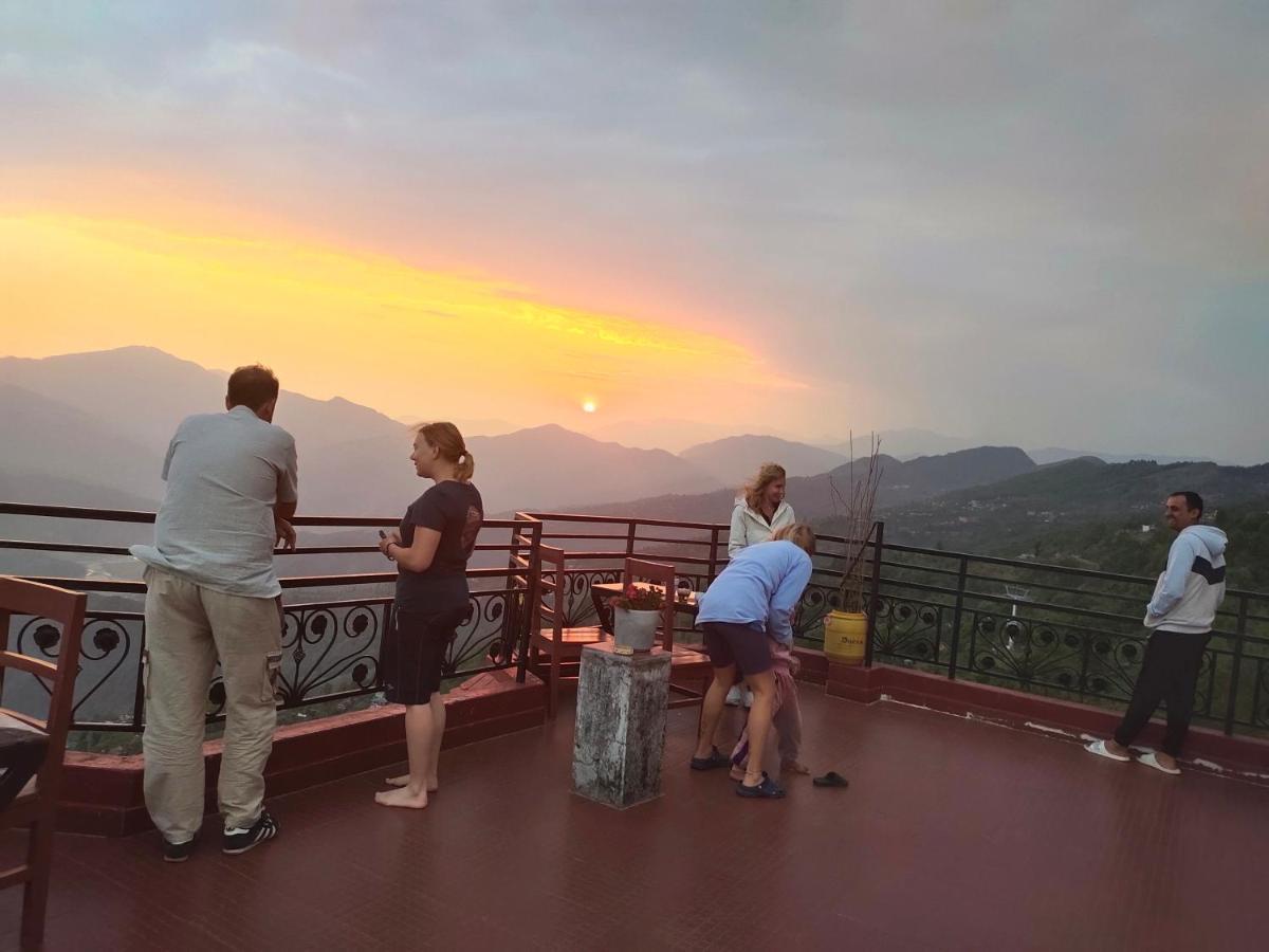 Hotel High Ground Inn Sarangkot Pokhara Exterior foto