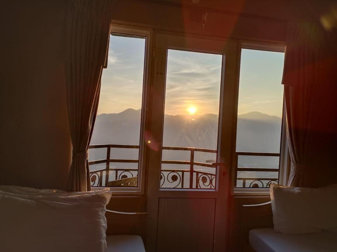 Hotel High Ground Inn Sarangkot Pokhara Exterior foto